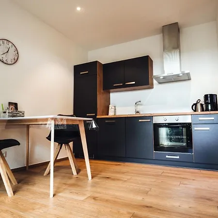 Am Heidegarten 公寓 *